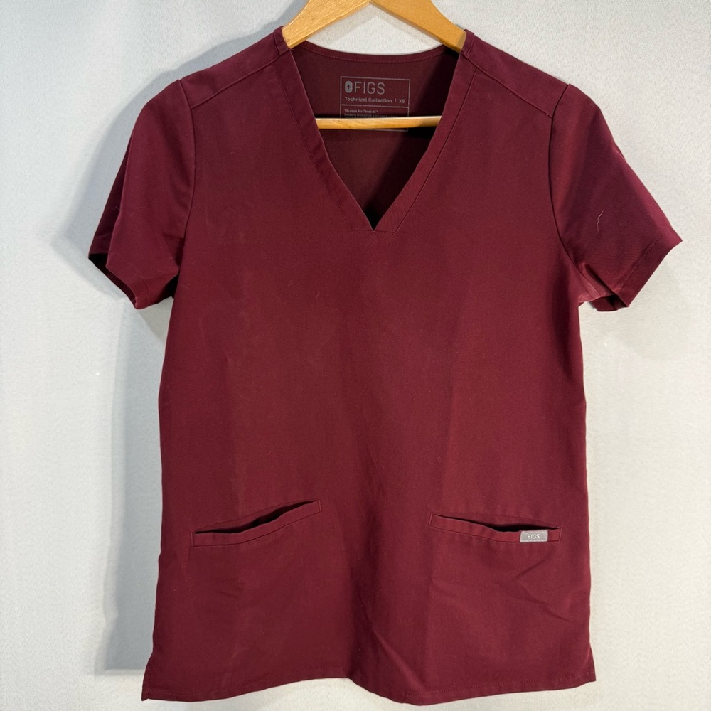FIGS Technical Collection Scrub Top Burgundy XS
